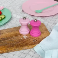 TRAVEL SALT & PEPPER MILL SET - REISE SET SALZ & PFEFFERMÜHLEN - PINK - 4,2 x 7 cm - BY REX LONDON